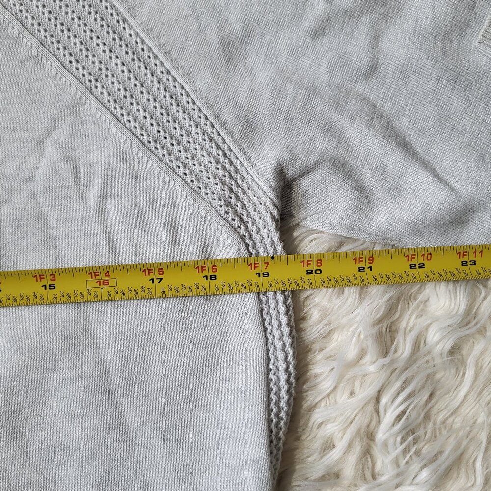 Athleta Evergreen Sweater Hoodie Size Medium Light Grey Heather - Picture 10 of 11